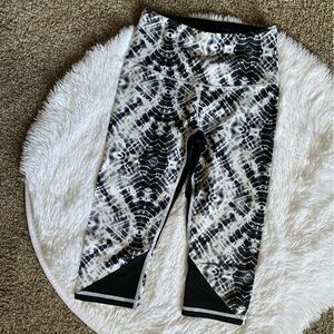 VSX Sport Victoria’s Secret Crop Leggings Wormens Size Small